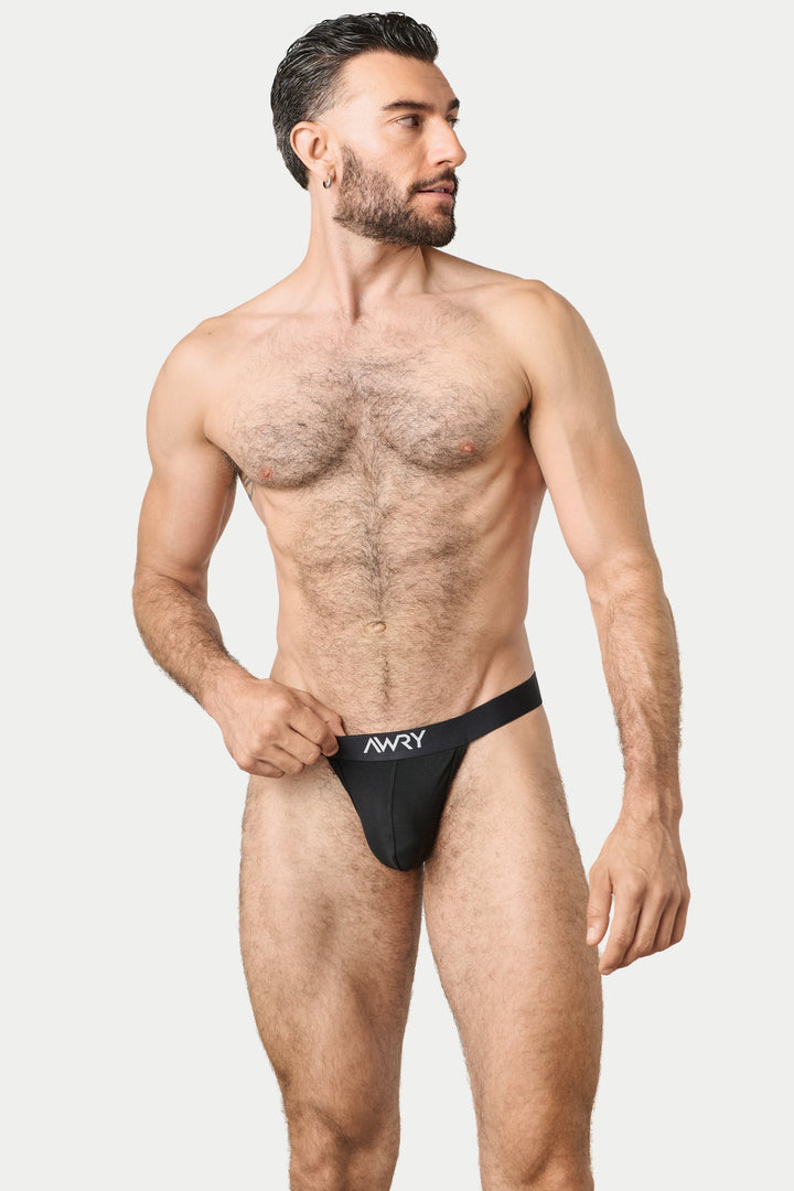 ESSENTIAL Thong - Black