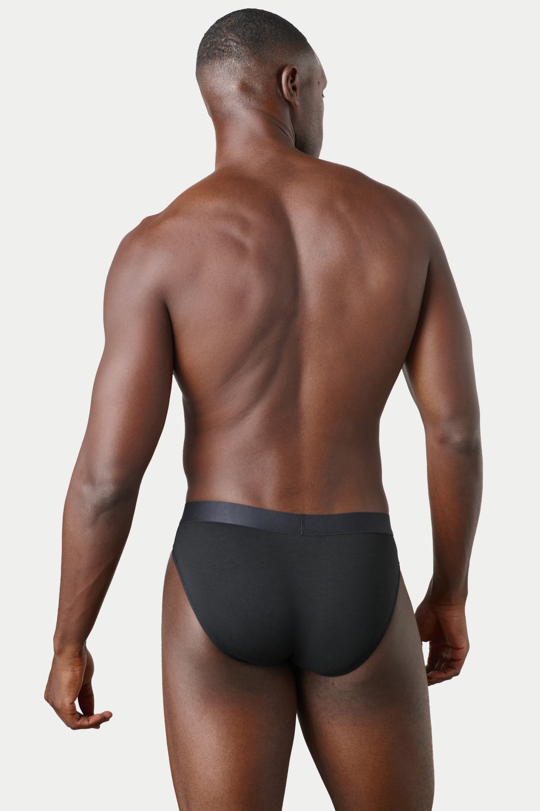 ESSENTIAL Briefs - Black