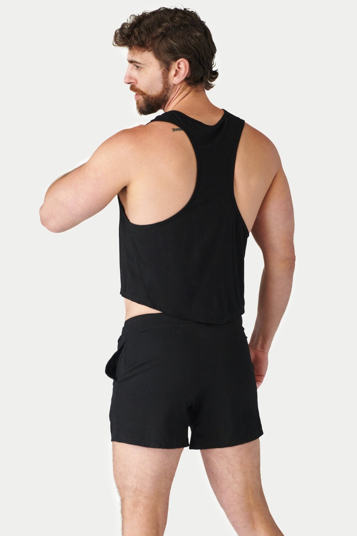 CLOUD Crop Tank - Black - AWRY