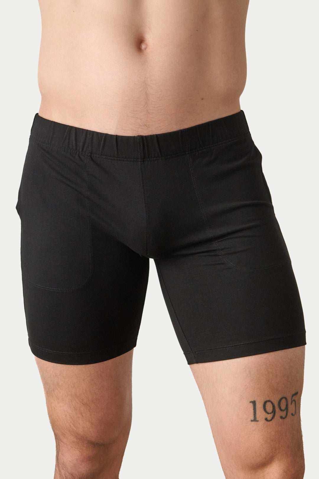 FLOW 6 Inch Shorts V2 - Black - AWRY
