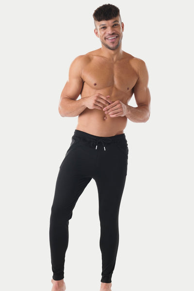 FREESTYLE Joggers - Black - AWRY