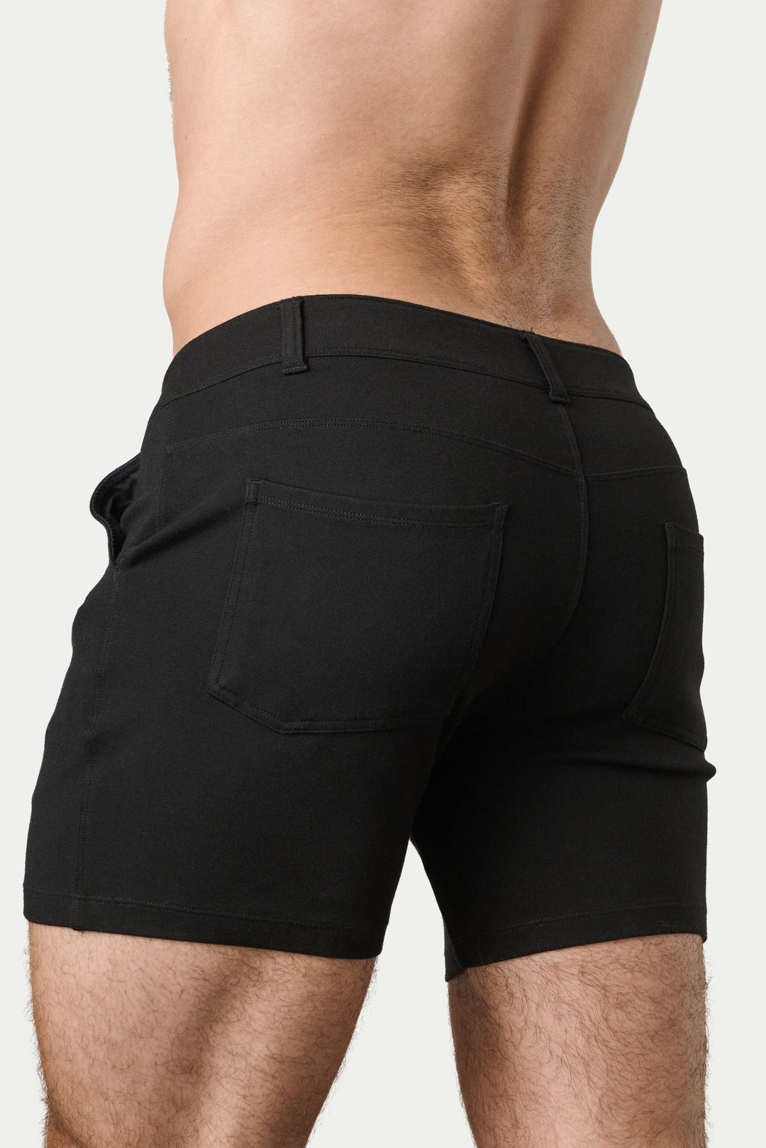 HAMPTON Shorts - Black - AWRY
