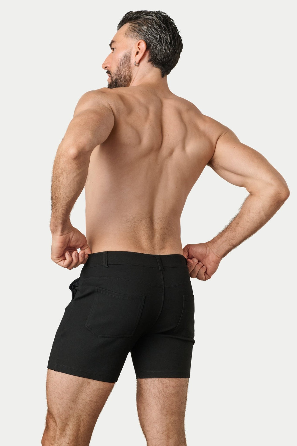 HAMPTON Shorts - Black - AWRY