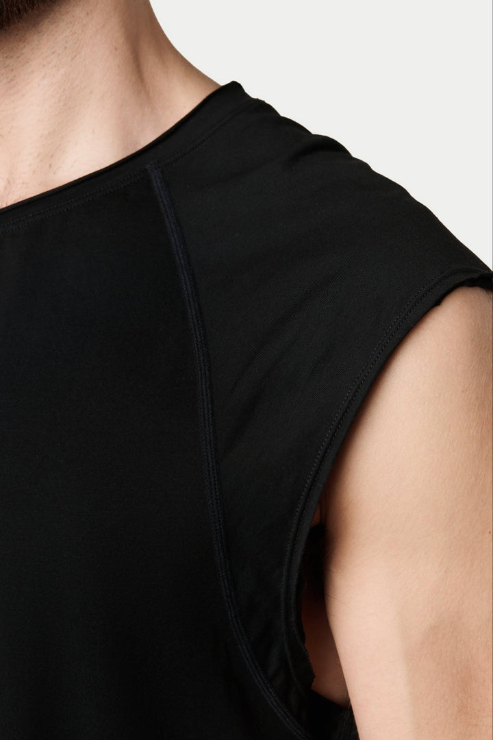 RAW Crop Tee V2 - Black - AWRY