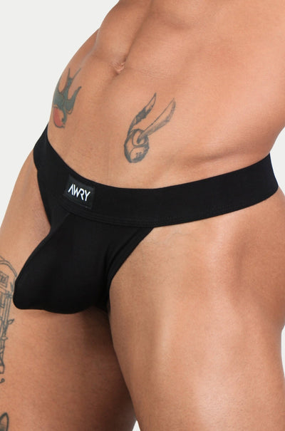 SHOWCASE Thong - Black - AWRY