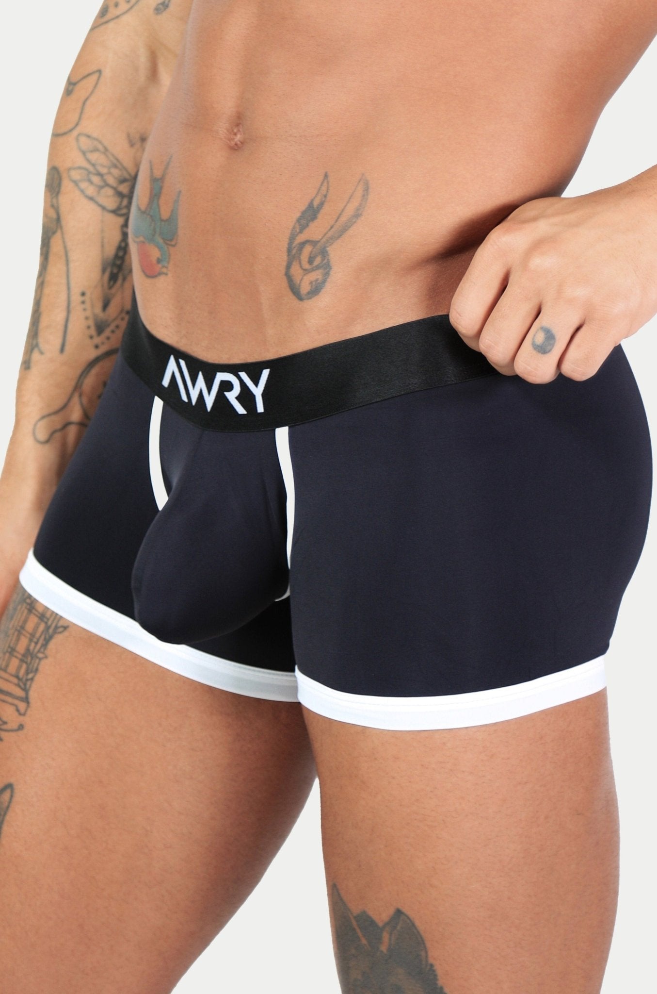 STANDOUT Trunks - Black - AWRY