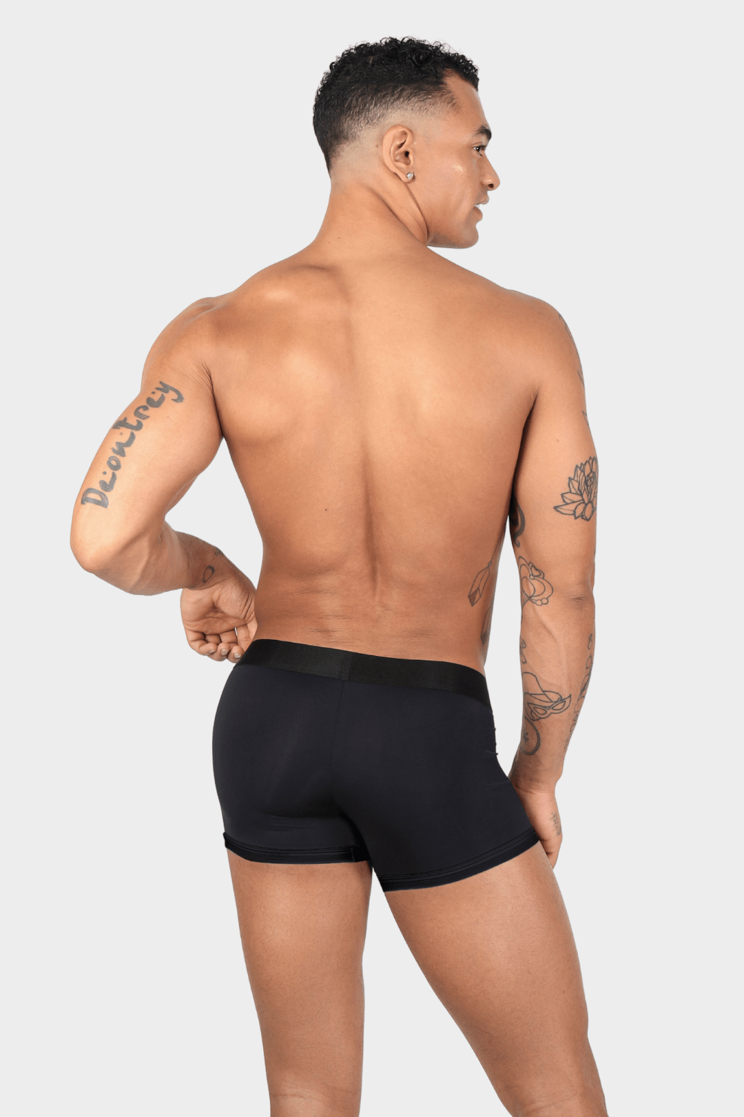 STANDOUT Trunks V2 - Black - AWRY